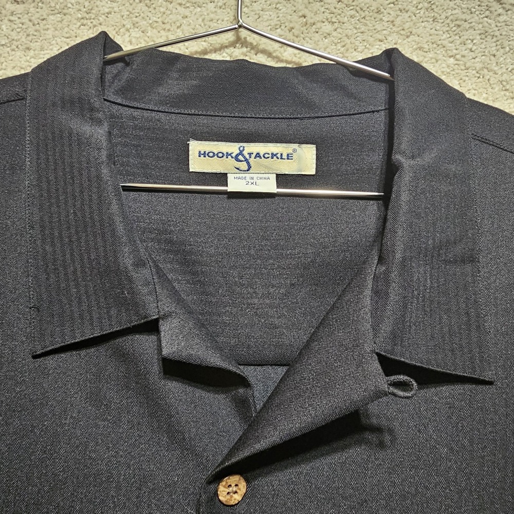 HOOK & TACKLE Men 2XL Black MARLIN Embroidered pocket and‎ back Camp Shirt EUC - Picture 3 of 11
